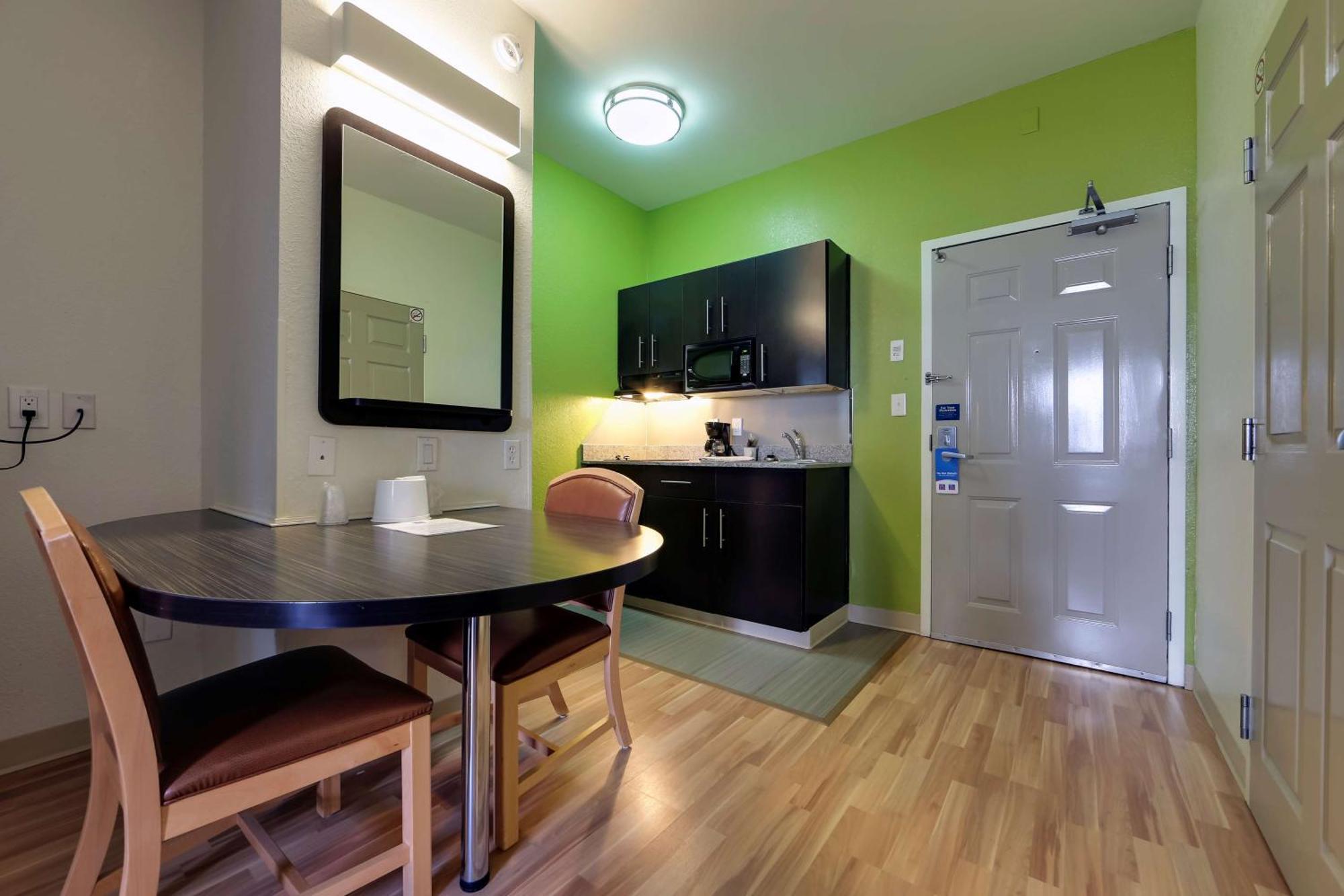 Studio 6 Toronto - Mississauga With Kitchenettes Экстерьер фото