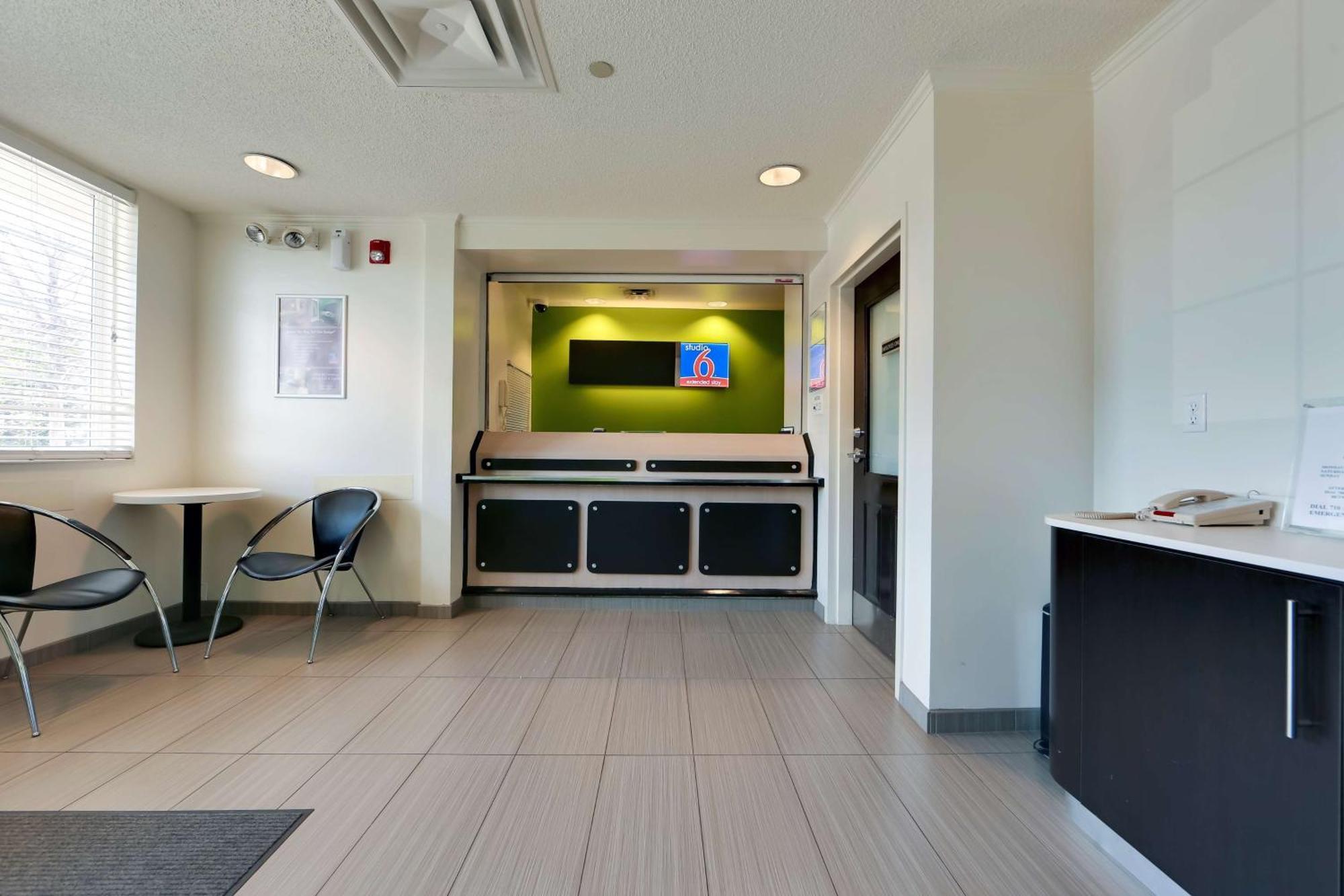 Studio 6 Toronto - Mississauga With Kitchenettes Экстерьер фото