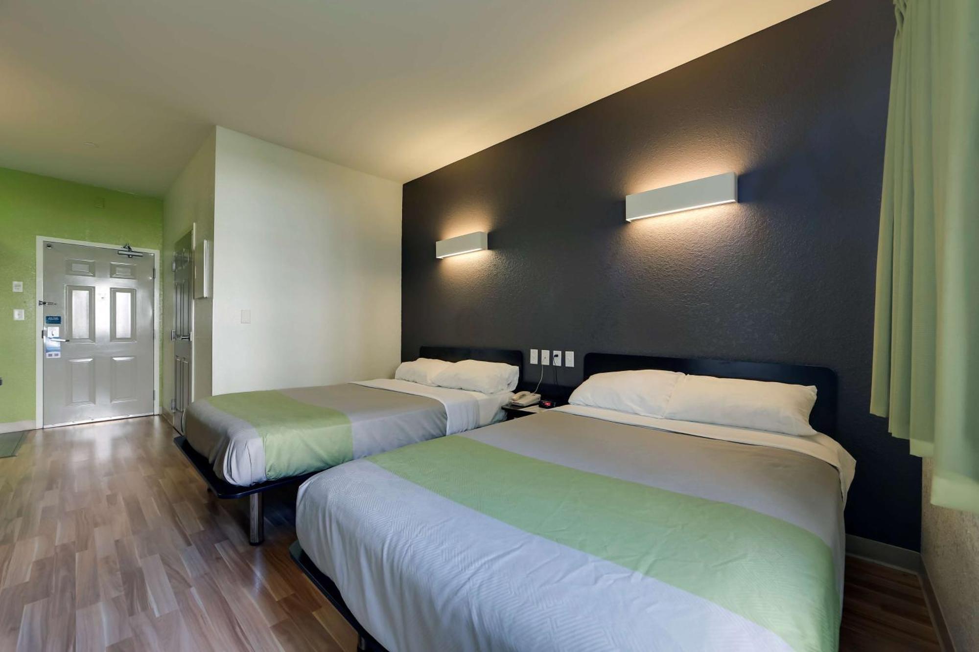Studio 6 Toronto - Mississauga With Kitchenettes Экстерьер фото