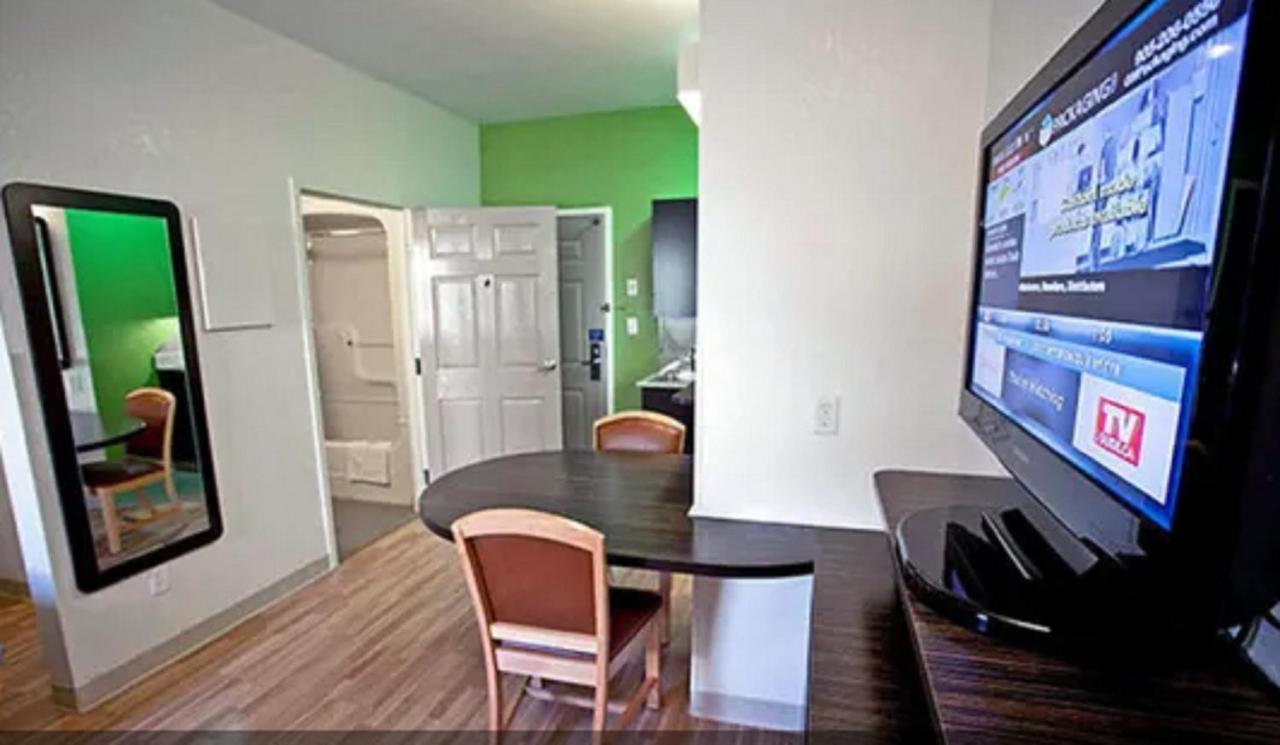 Studio 6 Toronto - Mississauga With Kitchenettes Экстерьер фото